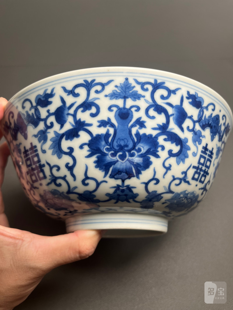清道光  青花缠枝莲蝠纹“双喜”字大碗 - 图6